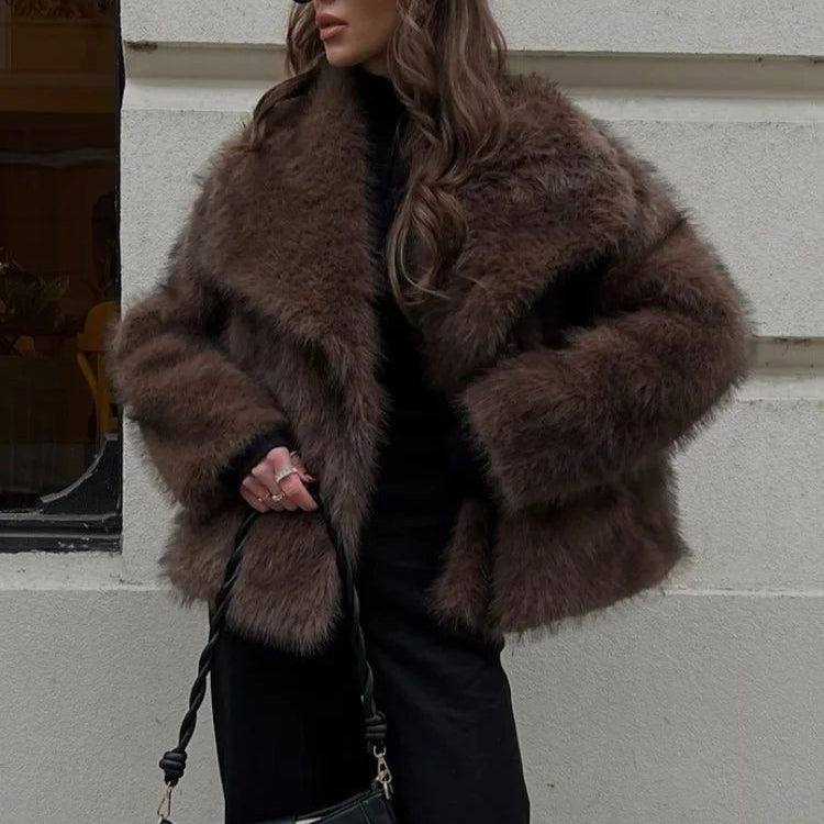 Manteau en Fausse Fourrure