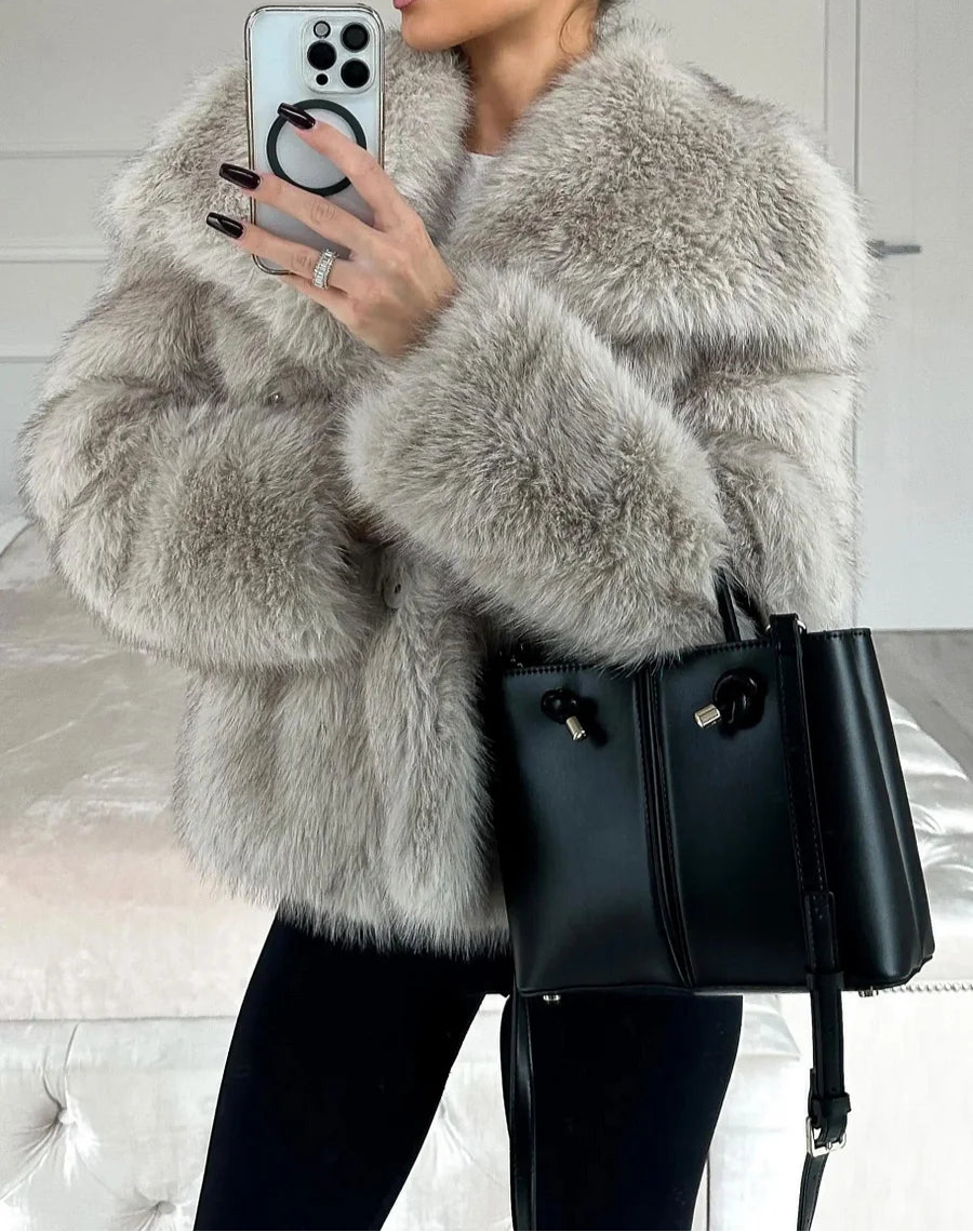 Manteau en Fausse Fourrure